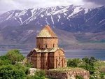 tarihi-akdamar-kilisesi-ibadete-aciliyor.jpg