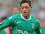 mesut-almanya-nin-en-iyisi-secildi.jpg
