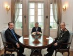 uclu-zirve-sona-erdi.jpg